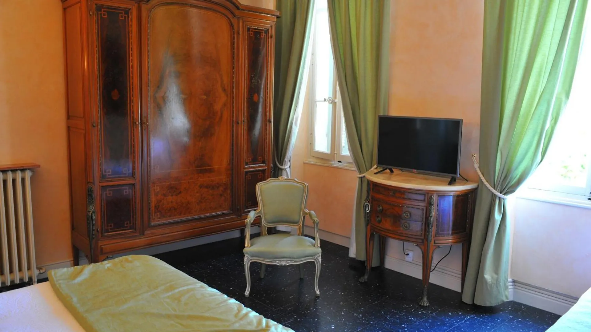 Villa Valflor Chambres D'Hotes Et Appartements Marseille France