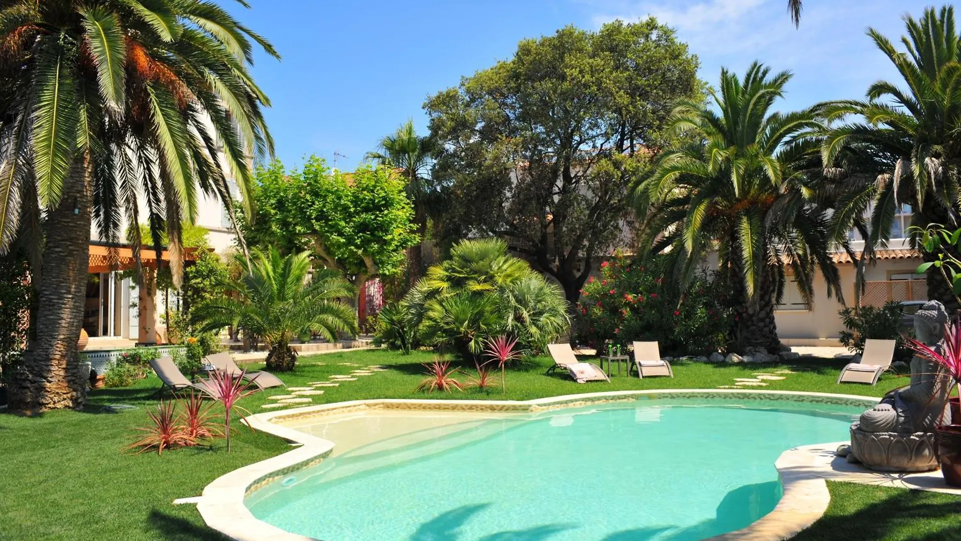 Villa Valflor Chambres D'Hotes Et Appartements Marseille 3*,