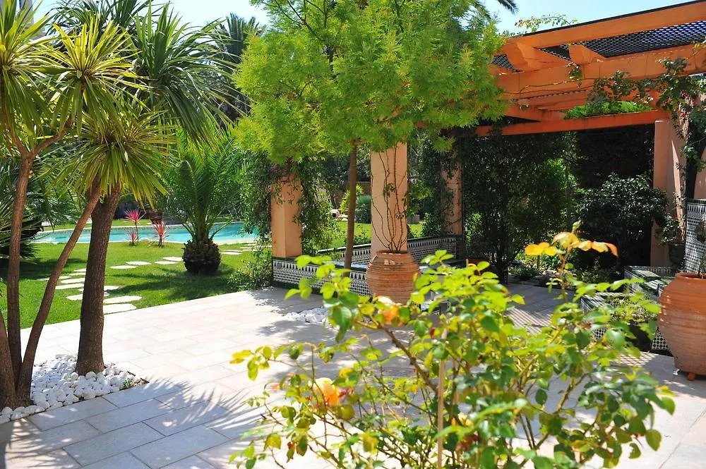 Villa Valflor Chambres D'Hotes Et Appartements Marseille 3*,