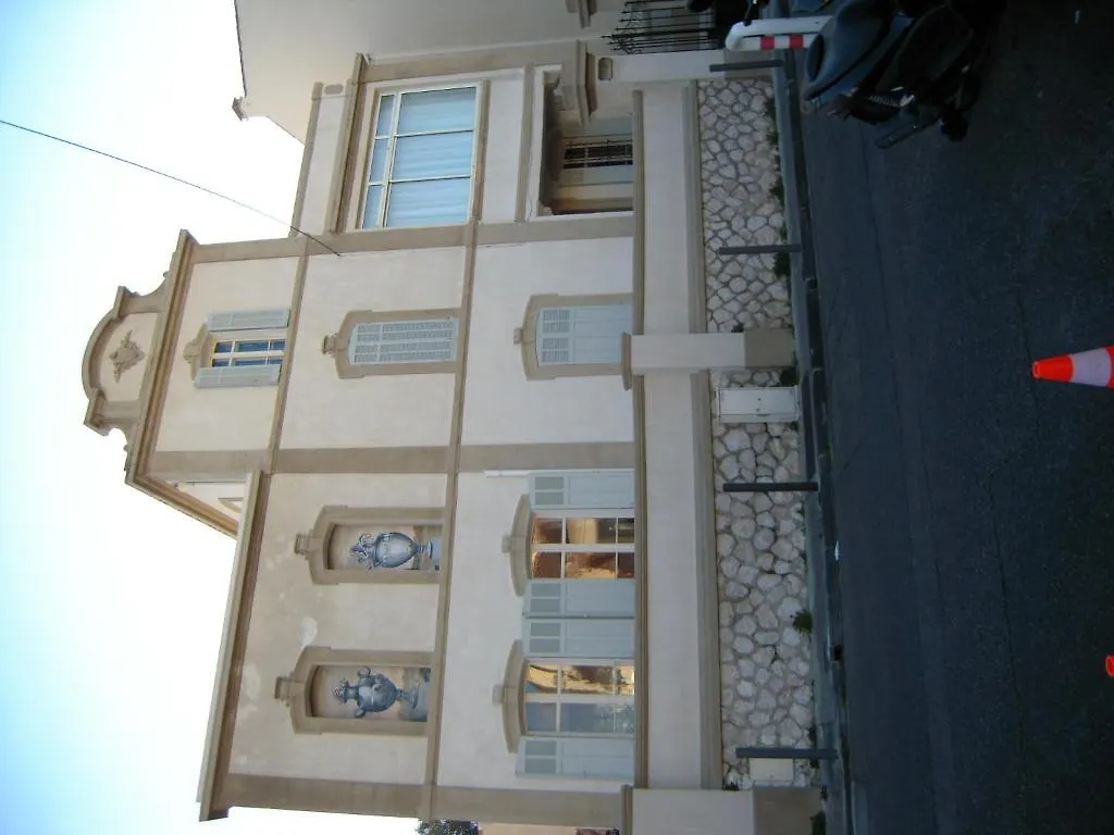 *** Bed & Breakfast Villa Valflor Chambres D'Hotes Et Appartements Marseille France