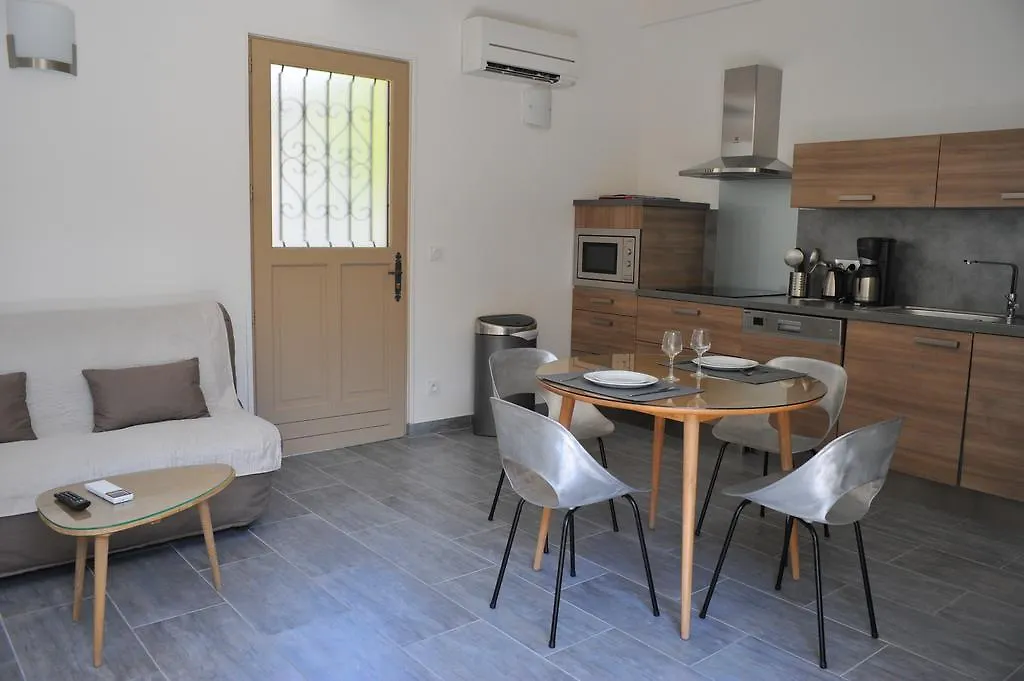 Villa Valflor Chambres D'Hotes Et Appartements Marseille