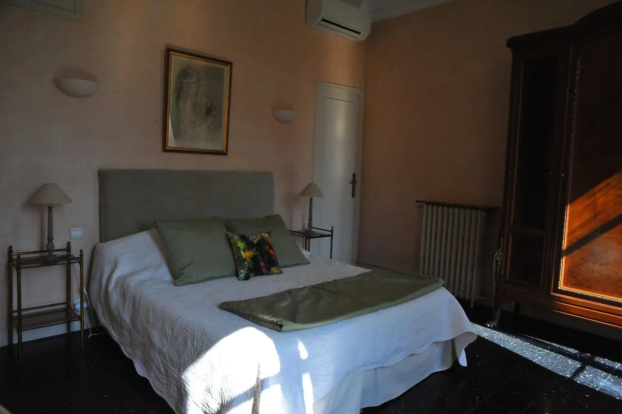 Bed & Breakfast Villa Valflor Chambres D'Hotes Et Appartements Marseille