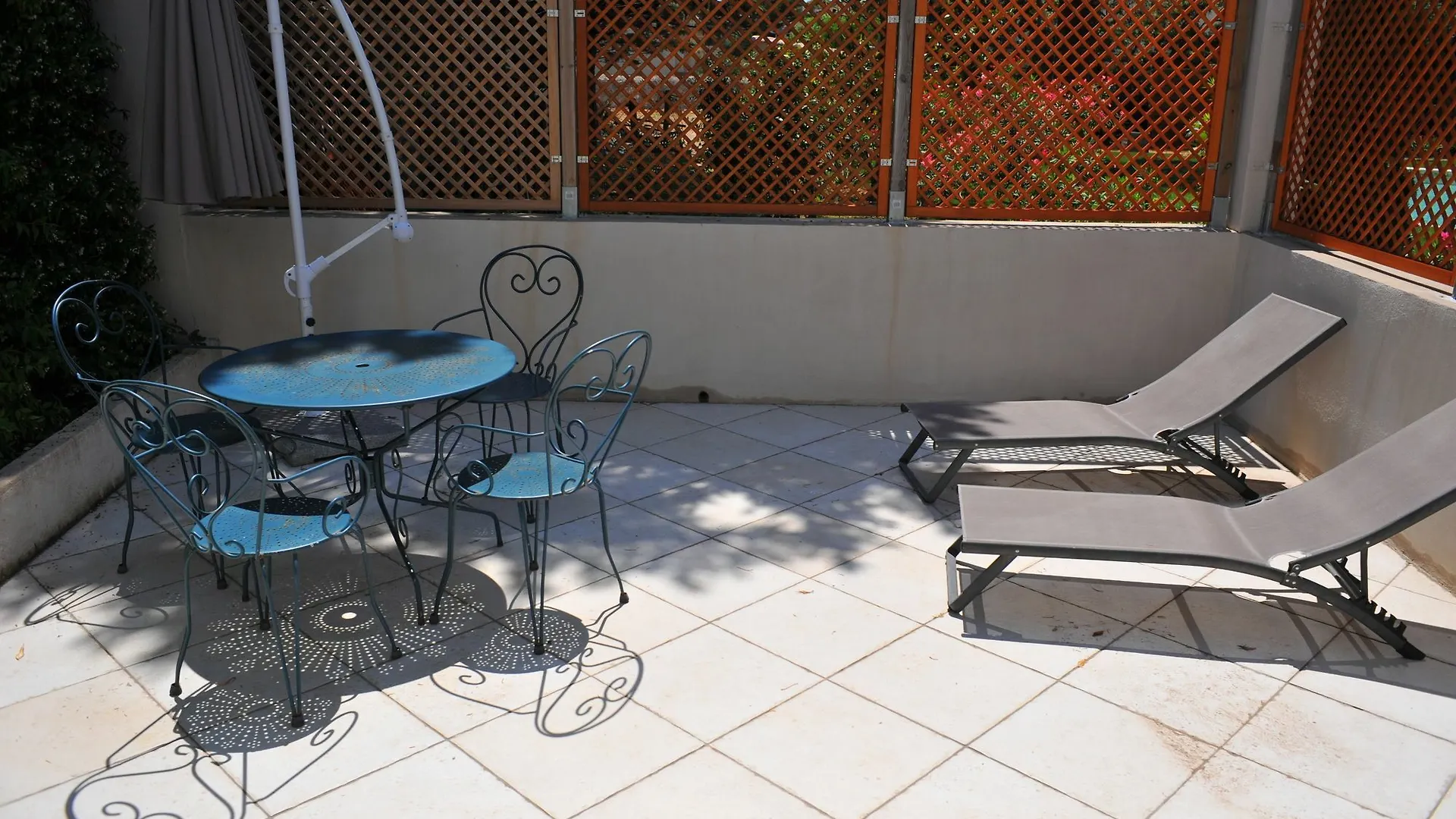 Bed & Breakfast Villa Valflor Chambres D'Hotes Et Appartements Marseille