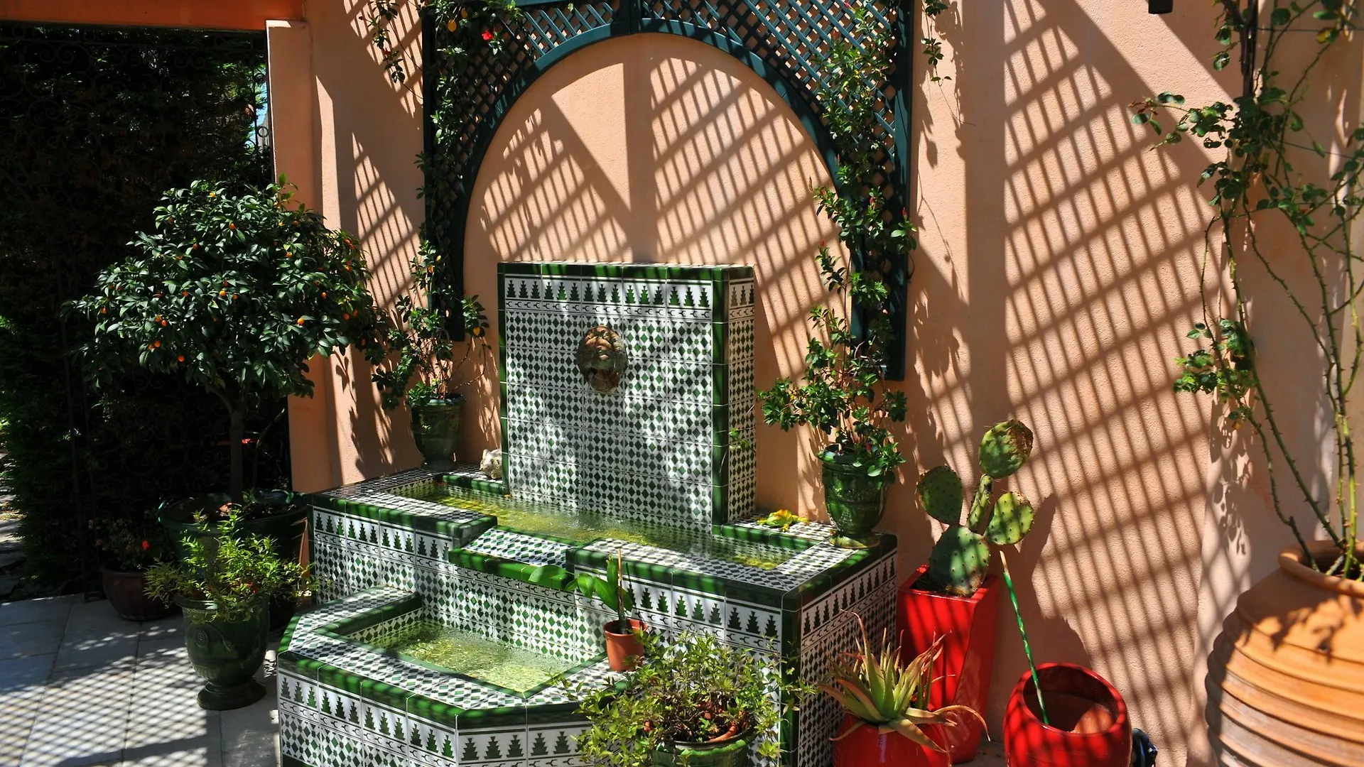 Villa Valflor Chambres D'Hotes Et Appartements Marseille